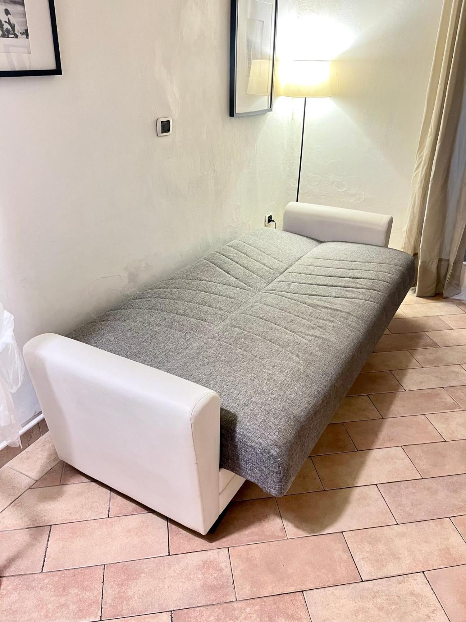 Rifugio Tranquillo In Costa Dei Magnoli - Ponte Vecchio Lägenhet Florens Exteriör bild